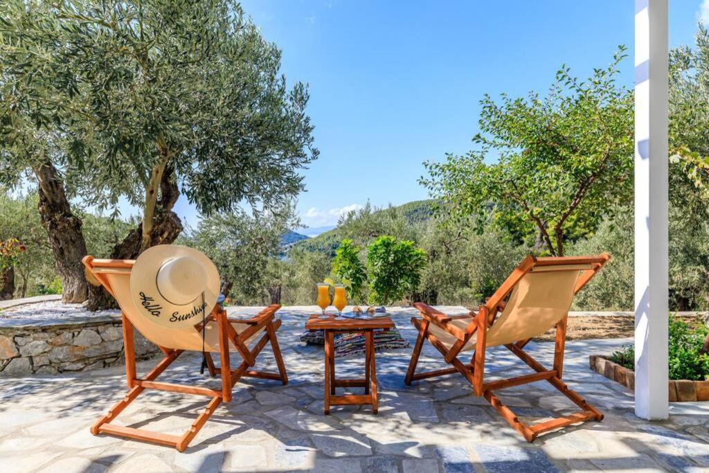 Nina-Myrtia Countryside House Skopelos Ditropo Exteriör bild